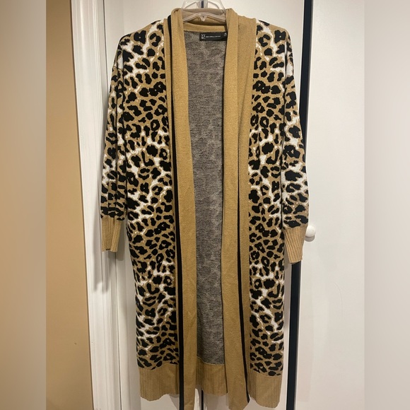 New York &Company Gently Worn Leopard Print Duster Cardigan Size XS. - Picture 1 of 4